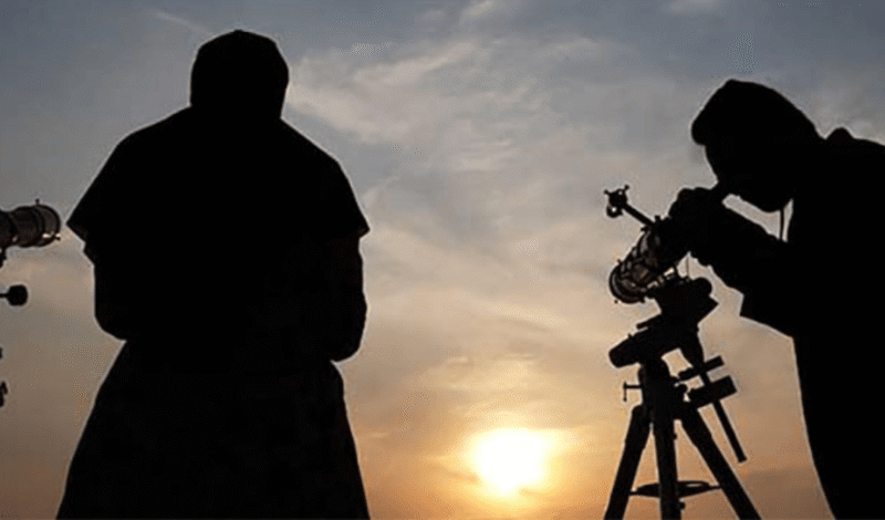 ILUSTRASI - 1 Syawal 1447 Hijriah resmi pada Sabtu, 21 Maret 2026, Kemenag: Hilal belum mempenuhi Kriteria MABIMS. (Foto: Istimewa).