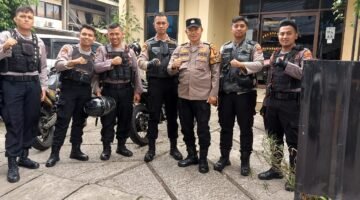 Sinergi Bhabinkamtibmas dan Patroli TPP Polres Metro Jakarta Barat, Jaga Kondusifitas Ramadhan di Wilayah Roa Malaka