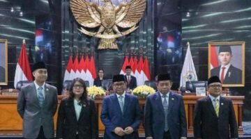Gubernur Pramono Sampaikan Pendapat Terhadap Dua Raperda di DPRD DKI Jakarta