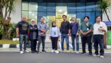 Tim YNN LawFirm ketika selesai dampingi korban hari pertama di Polres Metro Tangerang Kota, Selasa (03/03/2026).