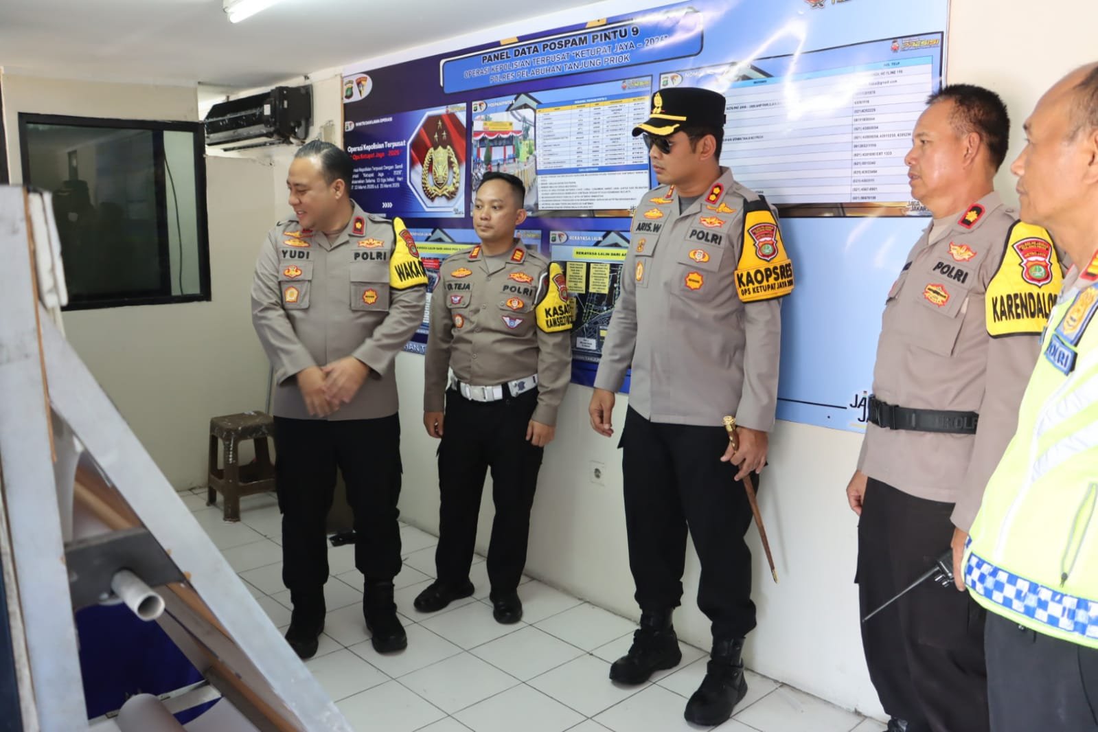 Kapolres Priok Cek Pos Pam, Pos Terpadu dan Pos Yan, Pastikan Mudik Aman Keluarga Bahagia