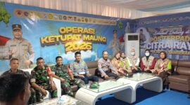 Koramil 14/Panongan Kodim 0510/Tigaraksa bersama unsur TNI-Polri dan instansi terkait melaksanakan pengamanan arus mudik di Pos Pam Terpadu Gerbang Citra Raya Bundaran 1, Desa Cikupa, Kecamatan Cikupa, Kabupaten Tangerang, Rabu (18/03/2026).