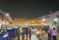 POTRET - alun-alun Kuningan kian hidup lantaran para pemudik memadati ikonik ruang publik tersebut. (Foto: Istimewa).