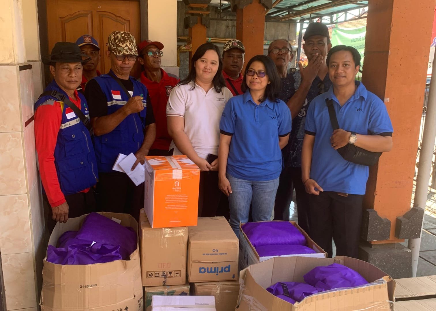 Aksi Sosial Mercure Kuta Bali Bantu Warga Terdampak Banjir di Desa Banjar Buleleng