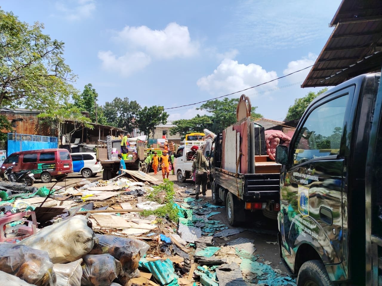 Relokasi Tahap II Warga Terdampak TPU Tegal Alur, 128 KK Dipindahkan ke Rusun dan Mandiri