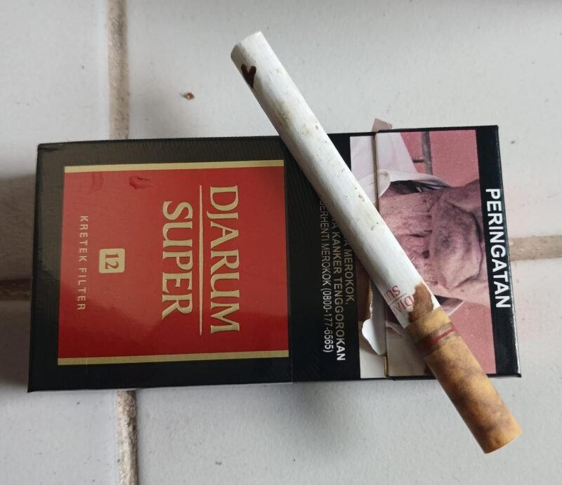 Gambar Rokok Djarum Super yang diduga Kualitasnya tidak terjaga