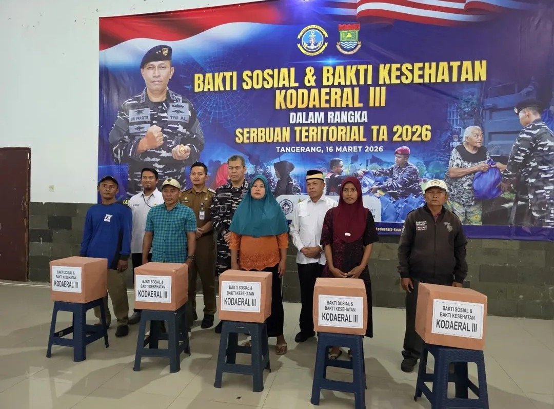 ‎PLN  Indonesia Power Unit Bisnis Pembangkitan (UBP) Dalam Kegiatan Bakti Sosial Dengan TNI AL