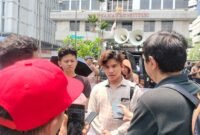 Jeremy Sianturi sebagai koordinator aksi mengatakan, dirinya dan massa aksi menginginkan Mahkamah Konstitusi untuk bisa melihat dengan jelas kasus yang menimpa NG Kim Tjoa selaku nasabah asuransi Prudential.