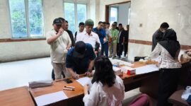 POTRET - Kesbangpol Jakbar mewajibkan 464 anggota FKDM tes narkoba, dan tegaskan komitmen bersih dari penyalahgunaan. (Foto: Istimewa).