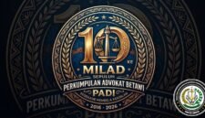 POTRET - Logo khusus dan simbol organisasi profesi hukum Perkumpulan Advokat Betawi (PADI) menuju satu dekade di 28 Oktober 2026 mendatang. (Foto: Humas PADI).