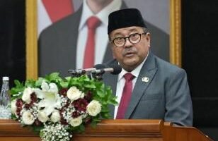 Wagub DKI Sampaikan Pidato Gubernur atas LKPJ 2025
