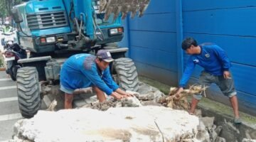 Pelebaran dan Perbaikan di Pegangsaan 2, RT03/RW03, Kelurahan Pegangsaan 2, Kecamatan Kelapa Gading, Jakarta Utara