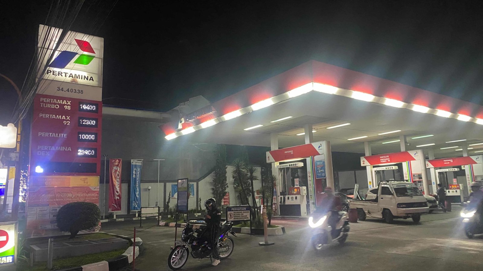Praktik Langsir Pertalite Marak di SPBU Kamasan, Pengawas Mengaku Tak Tahu