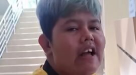 POTRET - Influencer Disabilitas, Badru Kepiting menjadi korban penjambretan di Bandar Lampung. (Foto: Tangkapan Layar/Ist).