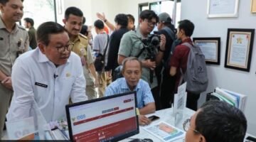 Gubernur DKI Resmikan Kantor Camat dan Dua Embung