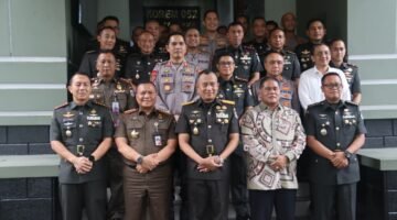 Satpol PP Jakarta Utara Pererat Koordinasi Forkopimda Lewat Coffee Morning di Makorem 052/Wijayakrama