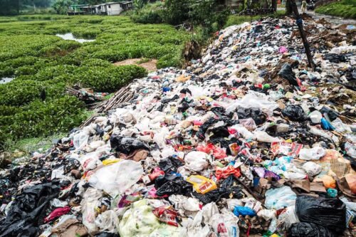 Menghitung Hari Waduk Saguling: Alarm Kritis dari Beban Polusi dan Ancaman Eutrofikasi
