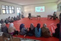 POTRET - melalui program CSR, telah berlangsungnya workshop aklimatisasi pembibitan tanaman anggrek yang diinisiasi oleh PT Antam site Arinem. (Foto: Suara Realitas/Baretha. S).