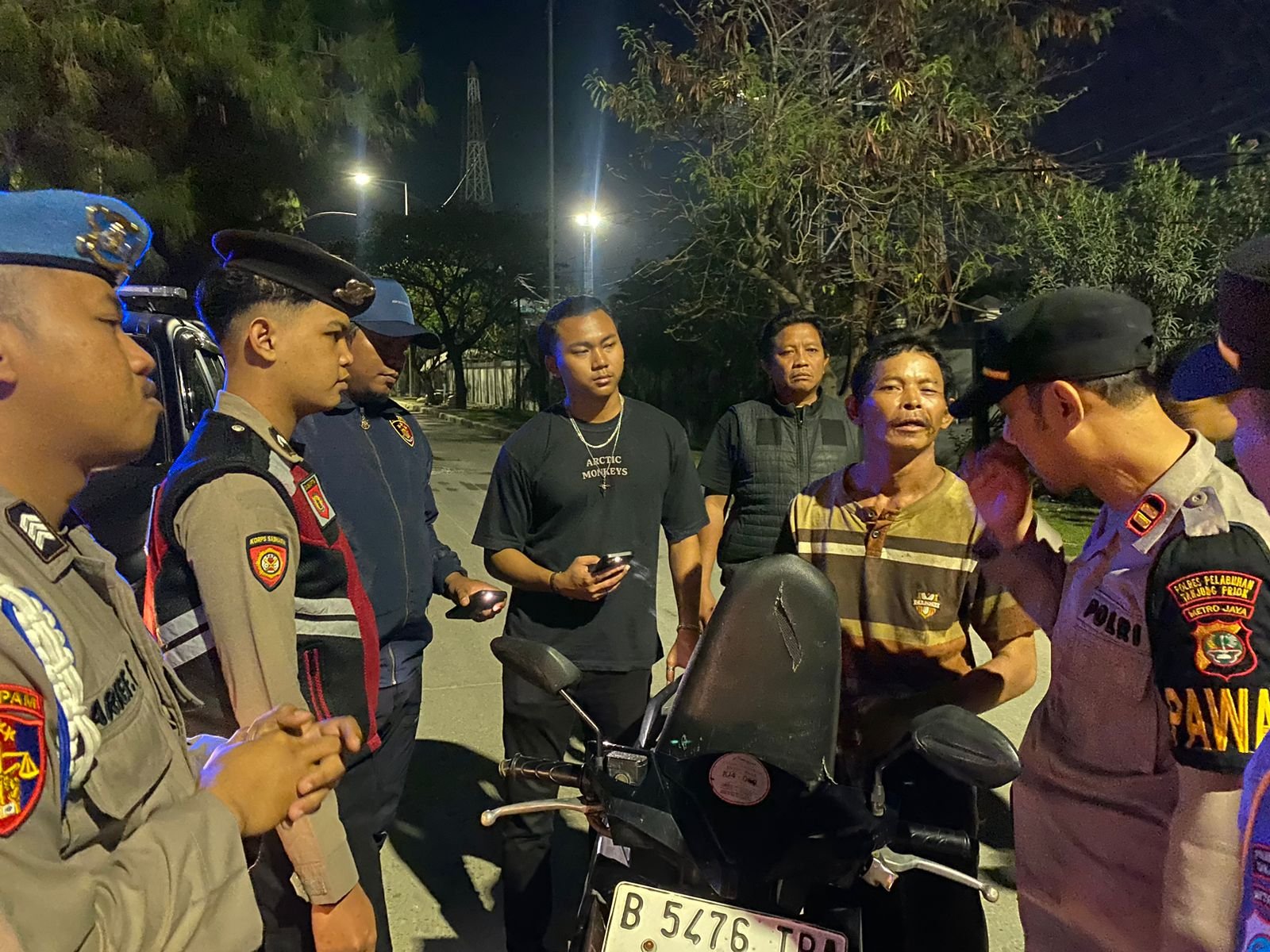 Patroli Cipta Kondisi Polres Pelabuhan Tanjung Priok Antisipasi Gangguan Kamtibmas di Kawasan Pelabuhan