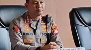 POTRET - Kapolres Metro Jakarta Pusat, Kombes Pol Reynol EP Hutagalung mengungkap motif di balik 3 karyawan disekap. (Foto: Istimewa).