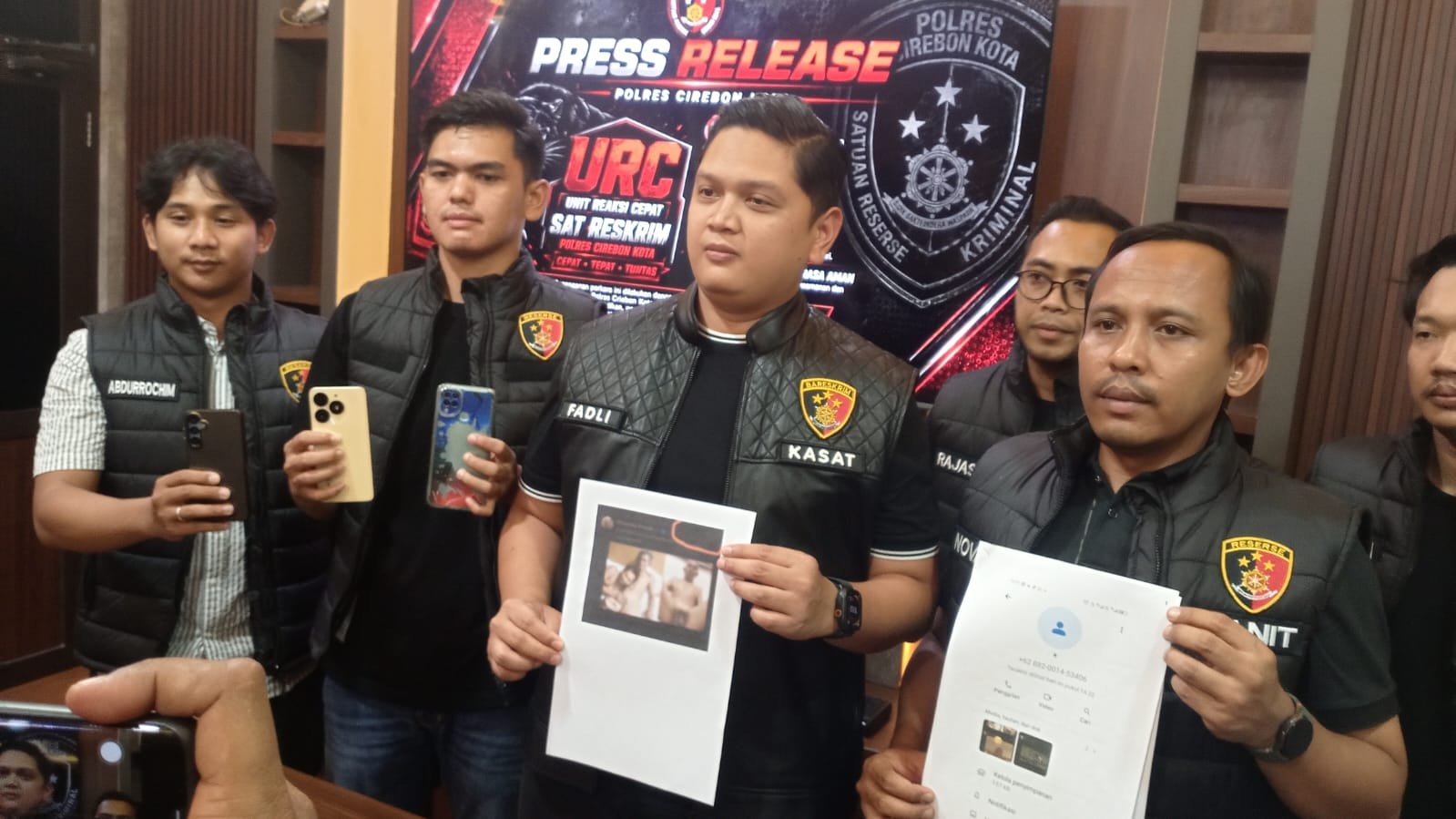 Polres Cirebon Kota Tangkap Pelaku Penyebar Video Asusila, Korban Dijebak dengan Foto AI