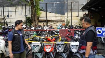 POTRET - Polsek Tambora berhasil ringkus penjahat spesialis Curanmor Kambuhan. (Foto: Istimewa).