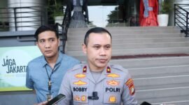 POTRET - terdesaknya ekonomi, dua sahabat kompak saat menggasak motor milik temannya sendiri, belum menikmati hasilnya akhirnya ditangkap Polsek Tamansari. (Foto: Istimewa).