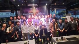 30 peserta beserta 4 Dewan Juri, pada kompetisi Bartender Babah Ramu 2.0 di Hotel Episode Gading Serpong, Selasa (09/06/2026)