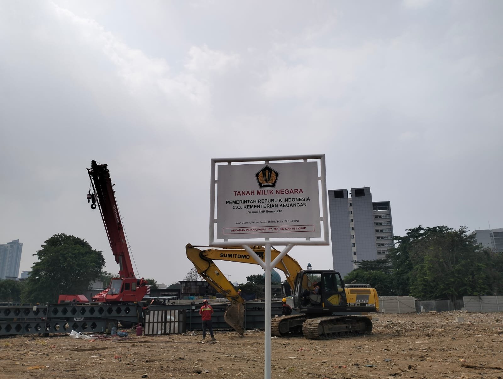 Lapangan Padel di Lahan Aset Kemenkeu Kebon Jeruk Diduga Belum Berizin