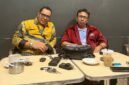 POTRET - Ketum PADI, Alf Muhammad Kurnia Ahyat (kiri) dan Owner UMKM Kerupuk Kedoya Utara, Mugiyanto (kanan). (Foto: Suara Realitas).