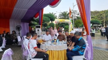HUT DKI Jakarta ke-499: Warga Antusias Ikuti Senam Primadona Nikmatin Layanan Kesehatan Gratis dan Bazar UMKM