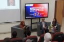 POTRET - Akademisi Drexel University saat berbagi gagasan keberlanjutan di FEB UPN Veteran Jatim. (Foto: Istimewa).