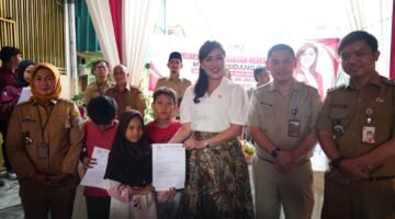 Pemkot Jakarta Barat Luncurkan Buku Pintar Pilah dan Olah Sampah