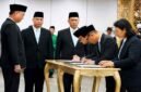 POTRET - Pelantikan Kakanwil Jawa Barat dan Kepala Imigrasi Jakarta Barat yang baru oleh Dirjen Imigrasi. (Foto: Dok.Dirjen Imigrasi/Ist).