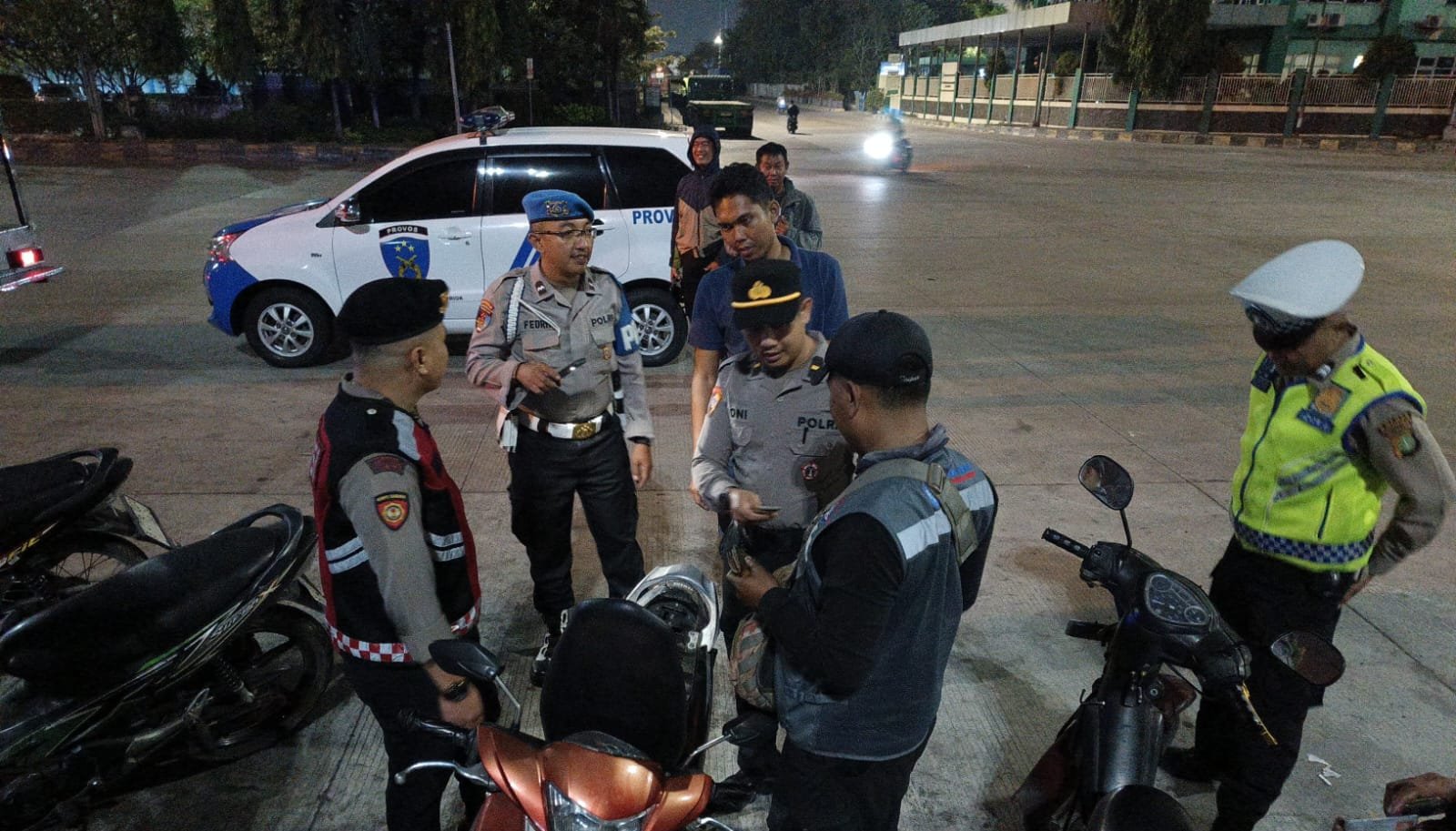 JJOS Patroli KRYD Skala Besar Polres Pelabuhan Tanjung Priok Jaga Stabilitas Kamtibmas, Situasi Wilayah Tetap Aman dan Kondusif
