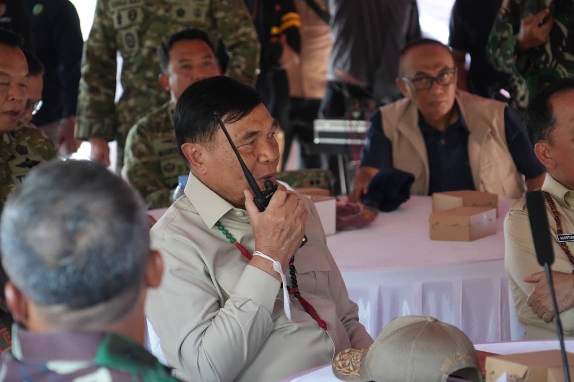 Keselamatan Masyarakat dan Petugas Jadi Prioritas, Menko Polkam Ingatkan Pentingnya Penanganan Karhutla Secara Cepat dan Terpadu