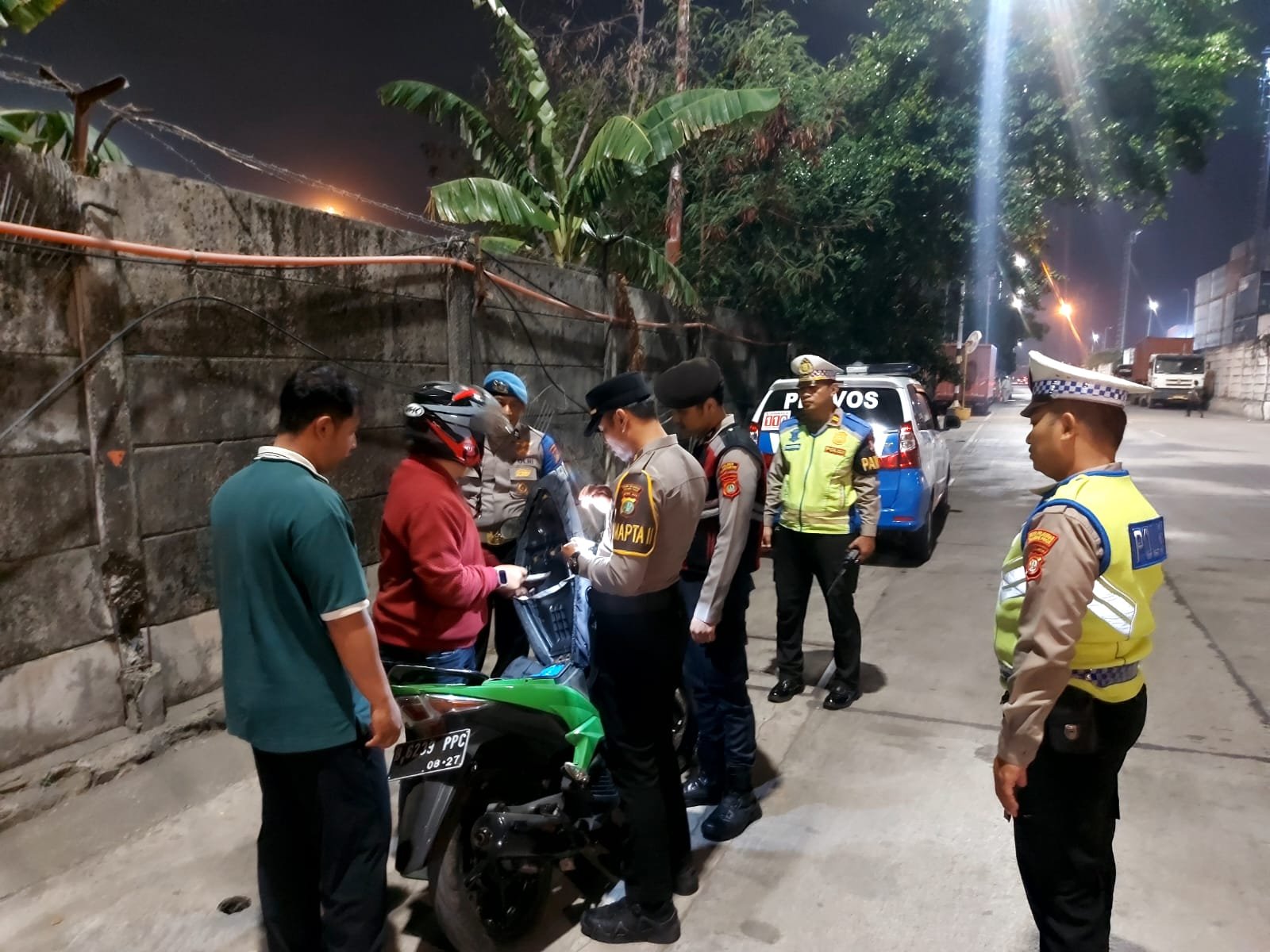 Patroli JJOS Cipta Kondisi, Polres Pelabuhan Tanjung Priok Perkuat Pengamanan dan Antisipasi Gangguan Kamtibmas di Kawasan Pelabuhan
