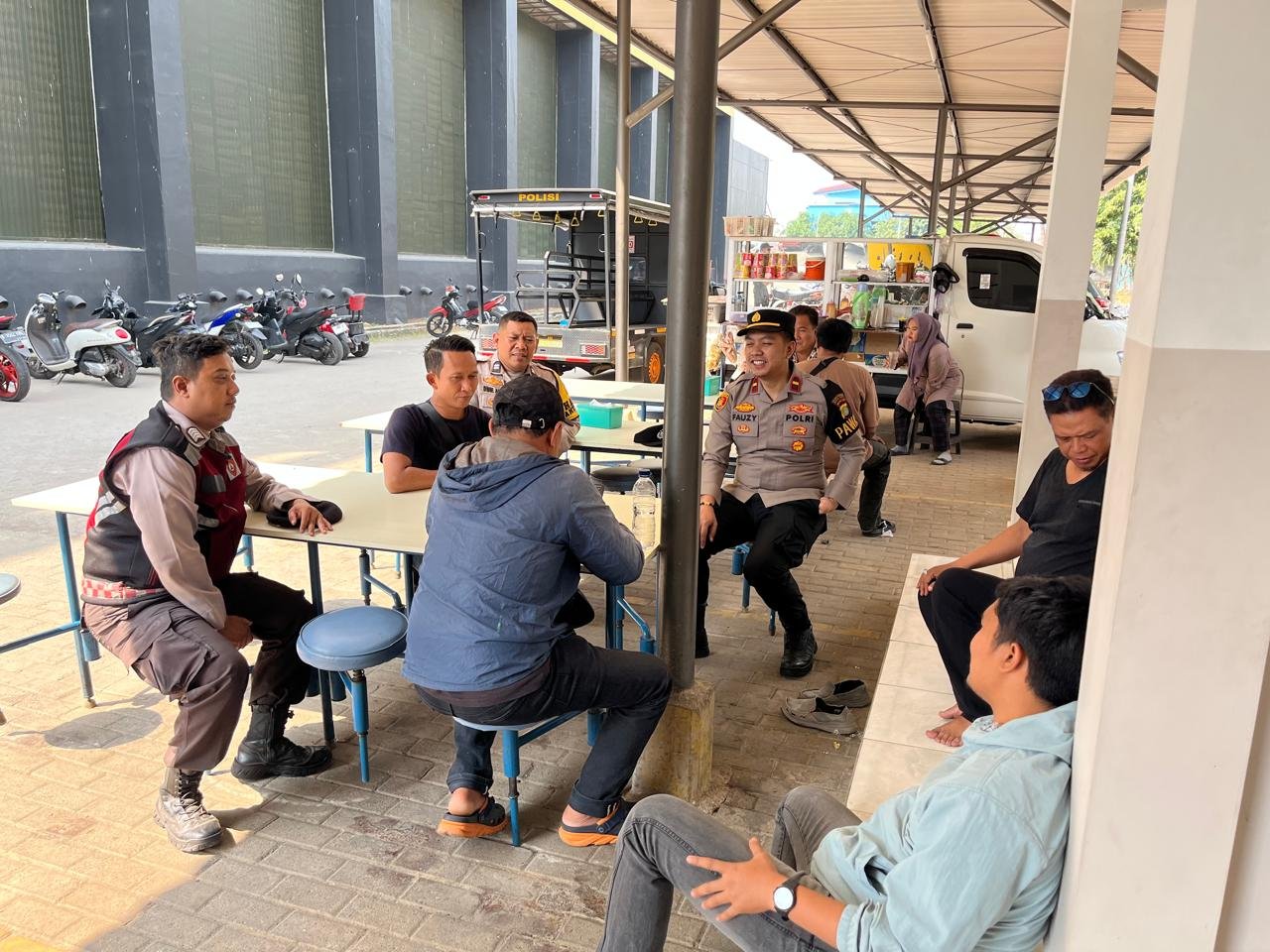 Jaga Jakarta On The Spot, Polsek Kawasan Muara Baru Perkuat Sinergi Kamtibmas Bersama Buruh Pelabuhan