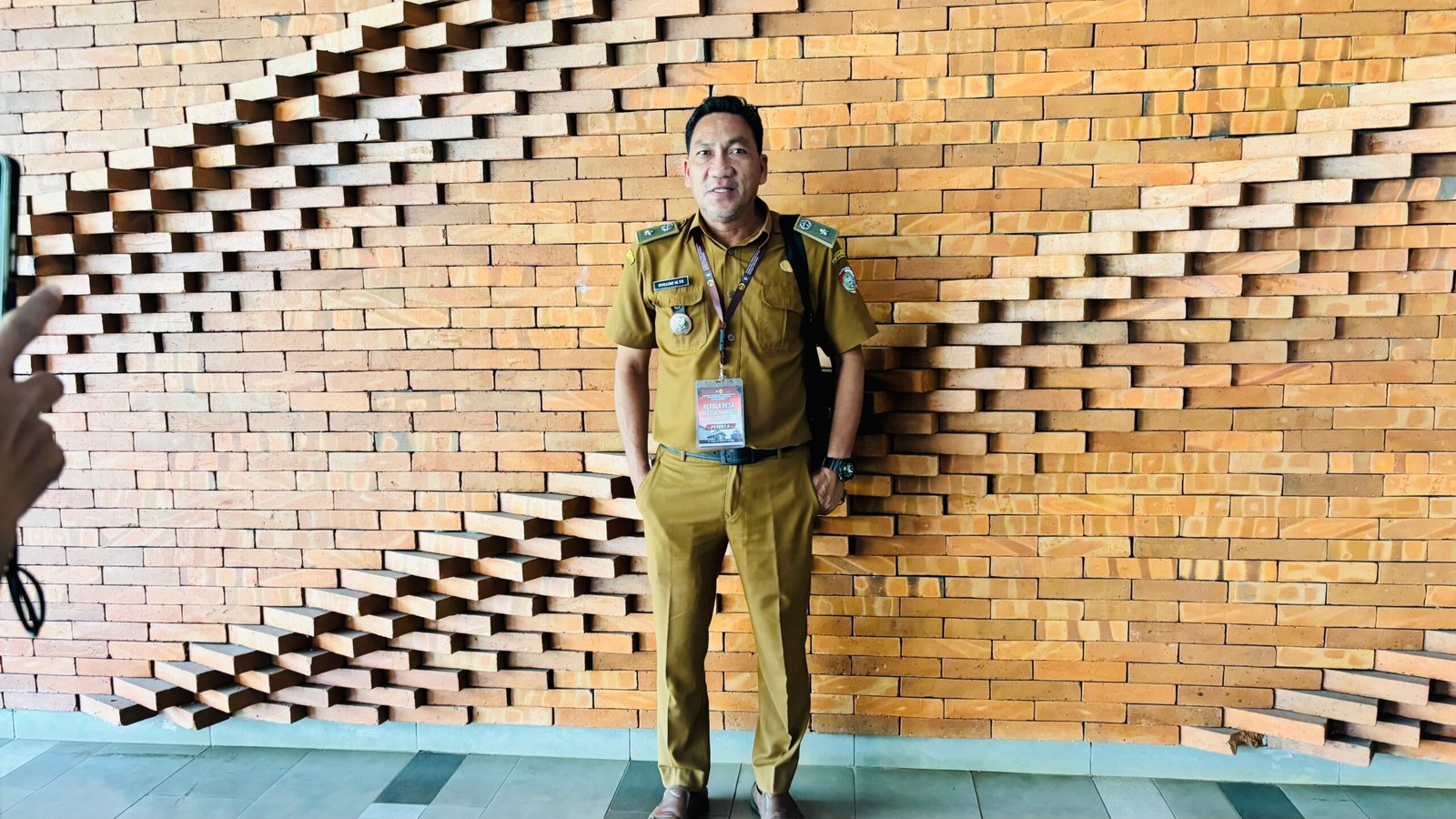 Kades Sungai Kunyit Laut Suhaimi M. YS  Nilai Program Kepala Desa Masuk Kampus Perkuat Kepemimpinan dan Tata Kelola Des