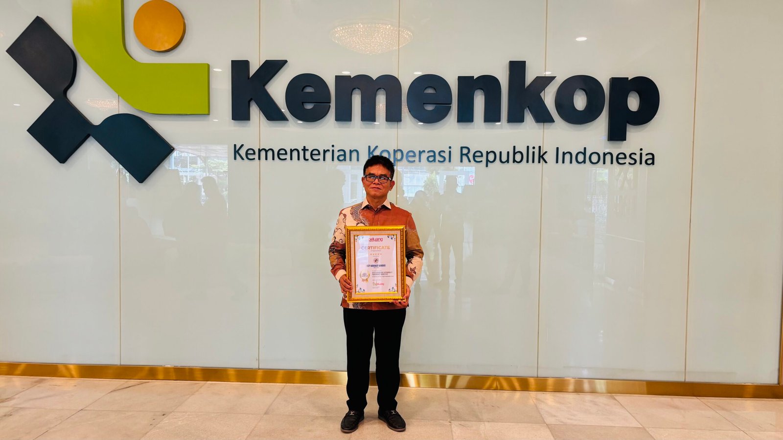 KSP Makmur Mandiri Dinobatkan sebagai Koperasi Berprestasi di Best Cooperatives Sustainability Performance Award 2026