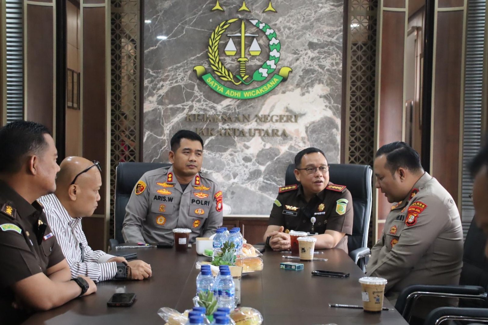 Perkuat Sinergitas Penegakan Hukum, Kapolres Pelabuhan Tanjung Priok Kunjungi Kejaksaan Negeri Jakarta Utara Peringati Hari Bhakti Adhyaksa ke-66