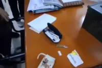 Foto: Pihak sekolah juga menemukan narkoba serta kaset atau CD film porno di ruangan yang sebelumnya ditempati mantan ketua pengurus yayasan berinisial IWD. (Beritasatu.com). 