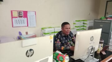 Anak Mantan Lurah Pertama Pademangan Timur Sambangi Kantor Kelurahan, Kenangan Lama Kembali Terjalin