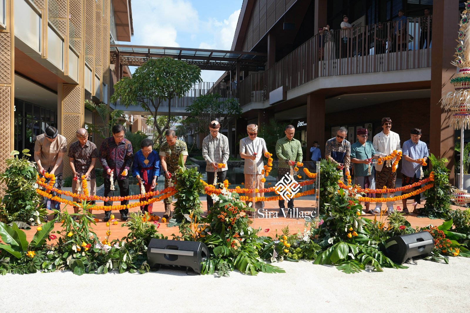 Sira Village – Grand Outlet Bali Resmi Dibuka, Perkuat Daya Tarik Investasi dan Pariwisata di KEK Kura Kura Bali