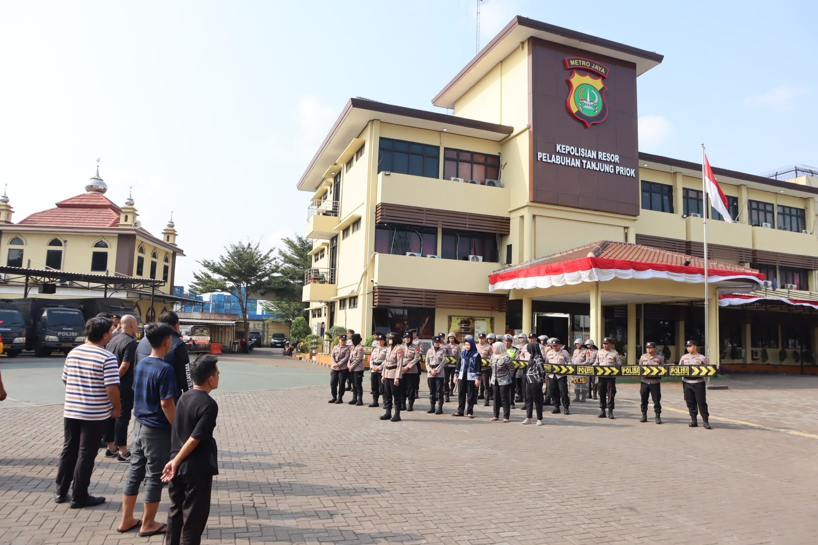 Tingkatkan Kesiapsiagaan Personel Melalui Latihan Peningkatan Kemampuan Dalmas