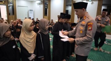 Polres Pelabuhan Tanjung Priok Berbagi Kebahagiaan, Santuni 40 Anak Yatim dan Gelar Doa Bersama