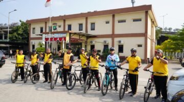 JJOS Semarak HUT ke-81 RI, Polsek Kawasan Kalibaru Polres Priok, Gelar Gowes Sehat Bersama Masyarakat