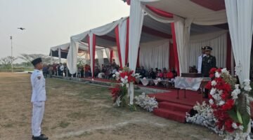Danramil 12/ Rajeg Kapten Inf Kus Fiananda Yusuf bertindak sebagai inspektur upacara yang juga di dampingi Ketua Persit KCK ranting 13 Ny.Linda Kus Fiananda Yusuf dalam rangkaian kegiatan yang menjadi penutup peringatan kemerdekaan
