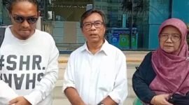 Tim Kuasa hukum dari YNN LawFirm, Yohan, SH dan Ir. Irna Rudiana, SH, MH, Msi saat dampingi Ageng Suseno