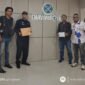 Jurnalis dari media kisikisi.co bersama rekan seprofesinya mendatangani Kantor Dewan Pers di Jalan Kebon Sirih, Jakarta pada Senin (21/08/2026) lalu